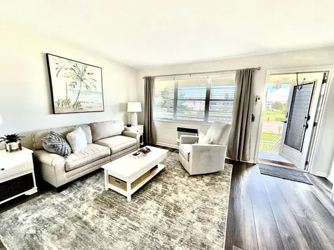 47 Salisbury B West Palm Beach FL 33417