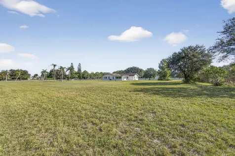 16490 Rustic Road Wellington FL 33470