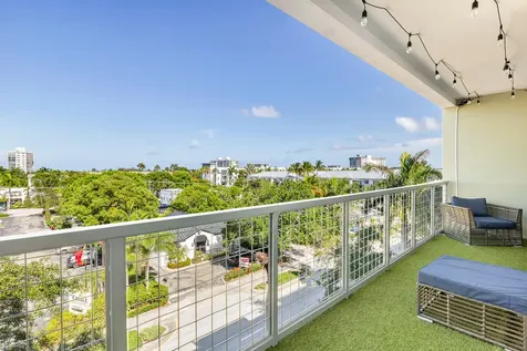 236 SE 5th Avenue Delray Beach FL 33483