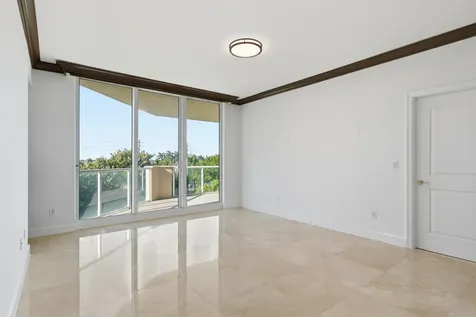 1063 Hillsboro Mile Hillsboro Beach FL 33062