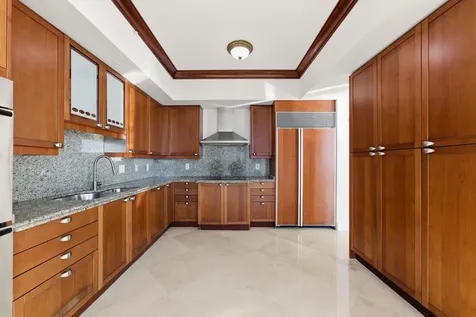 1063 Hillsboro Mile Hillsboro Beach FL 33062