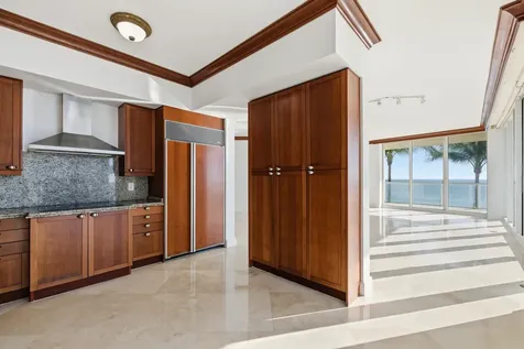 1063 Hillsboro Mile Hillsboro Beach FL 33062