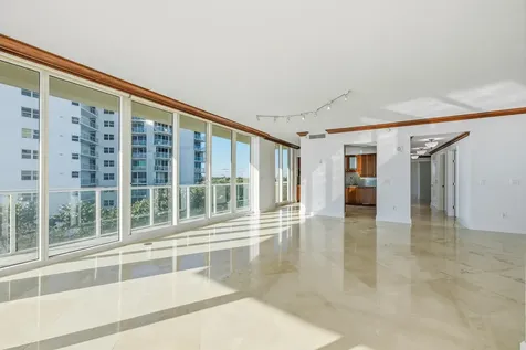 1063 Hillsboro Mile Hillsboro Beach FL 33062