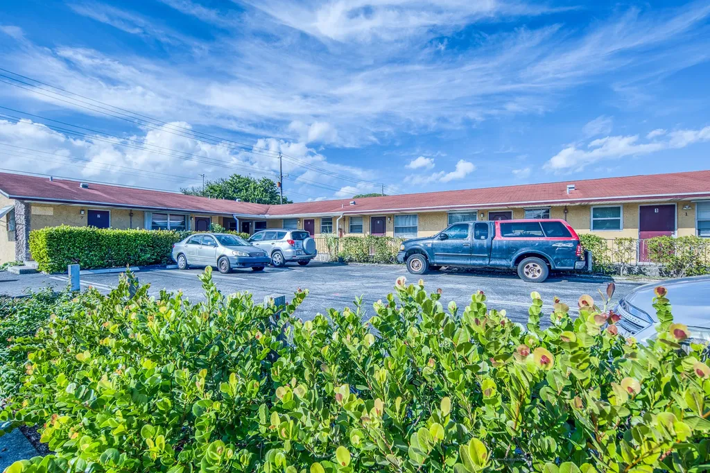 927 S G Street Lake Worth Beach FL 33460