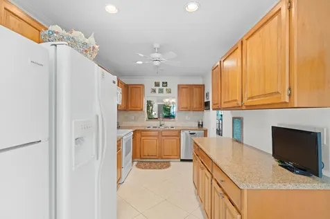6735 Canary Palm Circle Boca Raton FL 33433