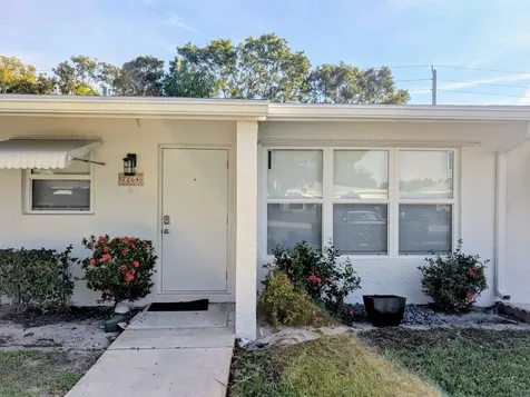 7264 E Oakridge Circle Lake Worth FL 33462