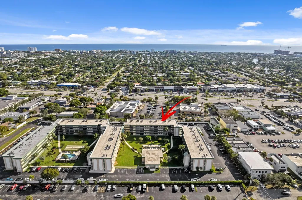 808 Se 7th Street Deerfield Beach FL 33441