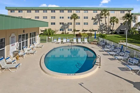 808 Se 7th Street Deerfield Beach FL 33441