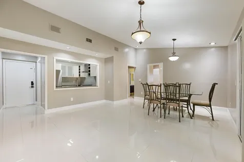 811 SE 4th Avenue Dania Beach FL 33004