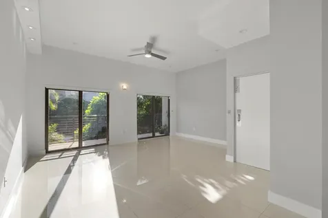 180 Se 4th Terrace Pompano Beach FL 33060
