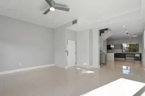 180 Se 4th Terrace Pompano Beach FL 33060