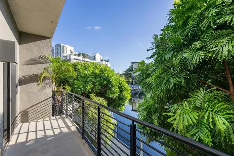 180 Se 4th Terrace Pompano Beach FL 33060