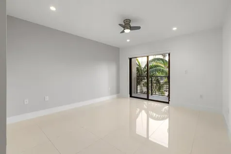 180 Se 4th Terrace Pompano Beach FL 33060