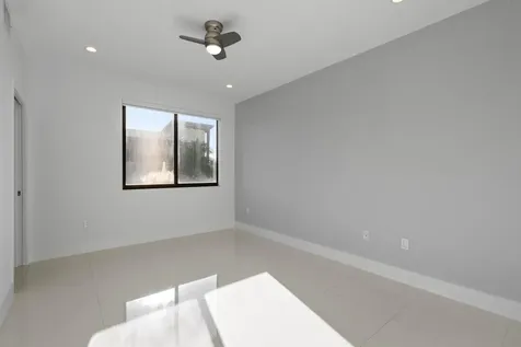 180 Se 4th Terrace Pompano Beach FL 33060