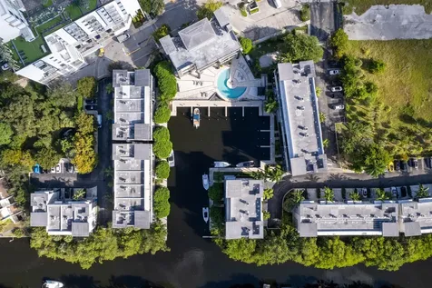 180 Se 4th Terrace Pompano Beach FL 33060