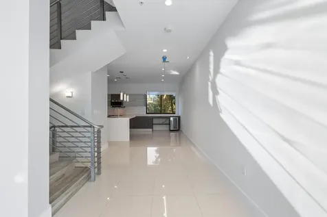 180 Se 4th Terrace Pompano Beach FL 33060