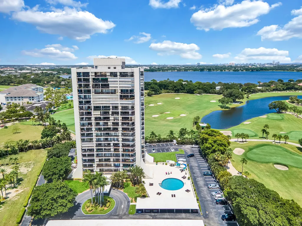 2000 Presidential Way West Palm Beach FL 33401