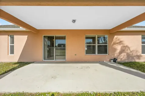 530 Sw Butler Avenue Port Saint Lucie FL 34983