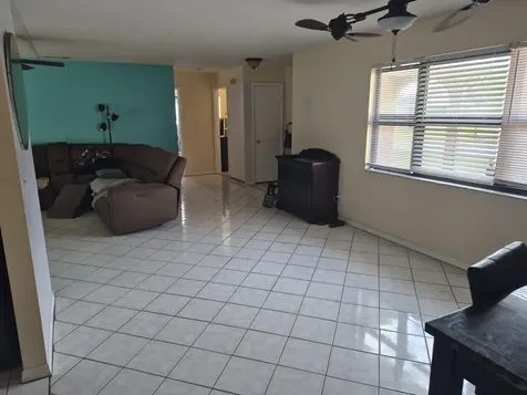 250 SE Walters Terrace Port Saint Lucie FL 34983
