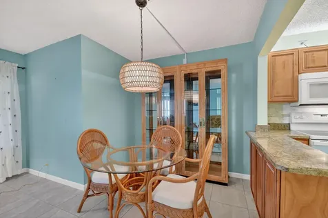 310 Pine Ridge Circle Greenacres FL 33463