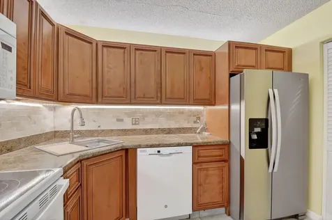 310 Pine Ridge Circle Greenacres FL 33463