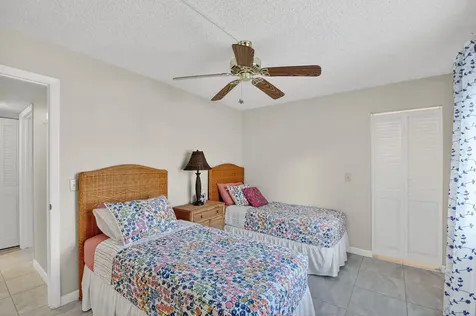 310 Pine Ridge Circle Greenacres FL 33463