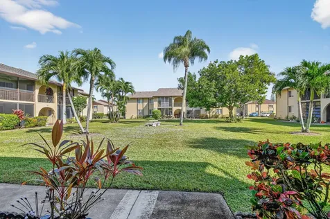 310 Pine Ridge Circle Greenacres FL 33463