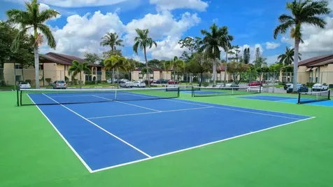 310 Pine Ridge Circle Greenacres FL 33463