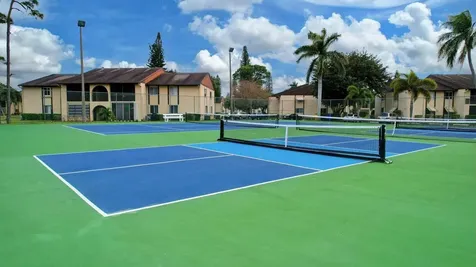 310 Pine Ridge Circle Greenacres FL 33463