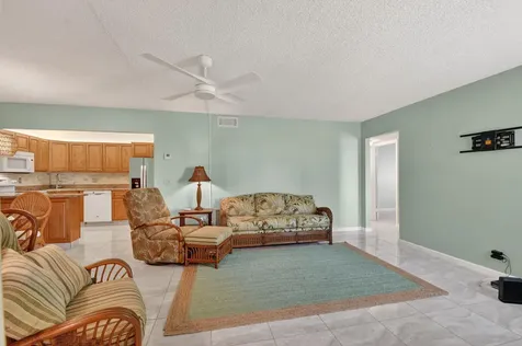 310 Pine Ridge Circle Greenacres FL 33463
