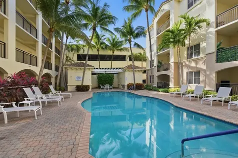 4 Renaissance Way Boynton Beach FL 33426