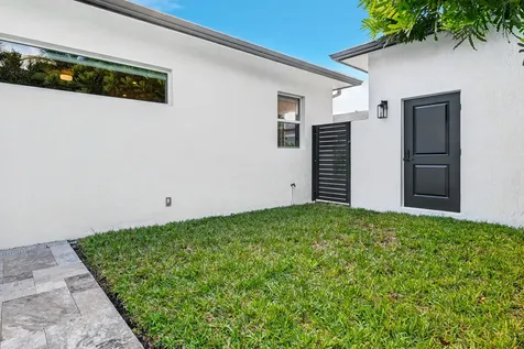 301 Pilgrim Road West Palm Beach FL 33405