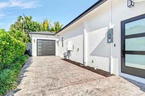 301 Pilgrim Road West Palm Beach FL 33405