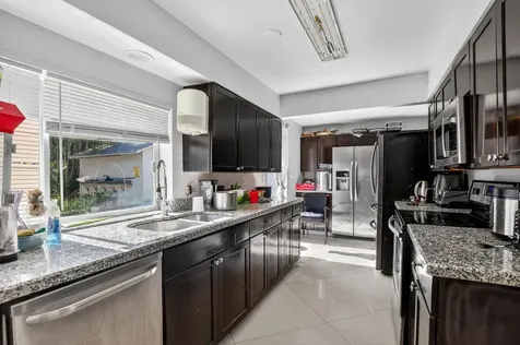 256 Sw 11th Place Boca Raton FL 33432