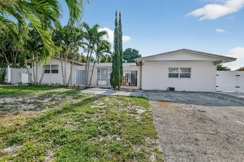 256 Sw 11th Place Boca Raton FL 33432