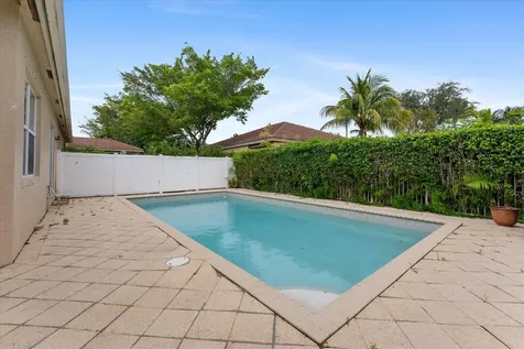 8404 Nicholls Point West Palm Beach FL 33411