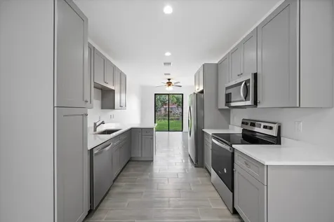 1580 W 32nd Street Riviera Beach FL 33404