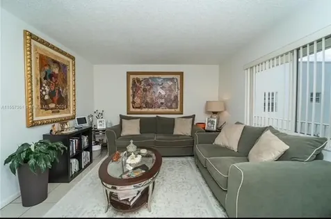 185 Normandy Delray Beach FL 33484