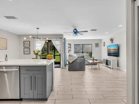 4441 Nw 22nd Road Coconut Creek FL 33066