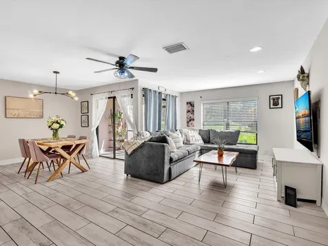 4441 Nw 22nd Road Coconut Creek FL 33066
