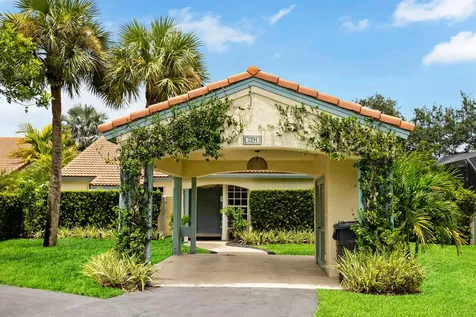 2291 Las Casitas Drive Wellington FL 33414