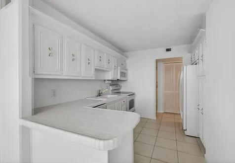 4200 N Ocean Drive Riviera Beach FL 33404