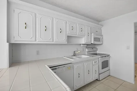 4200 N Ocean Drive Riviera Beach FL 33404