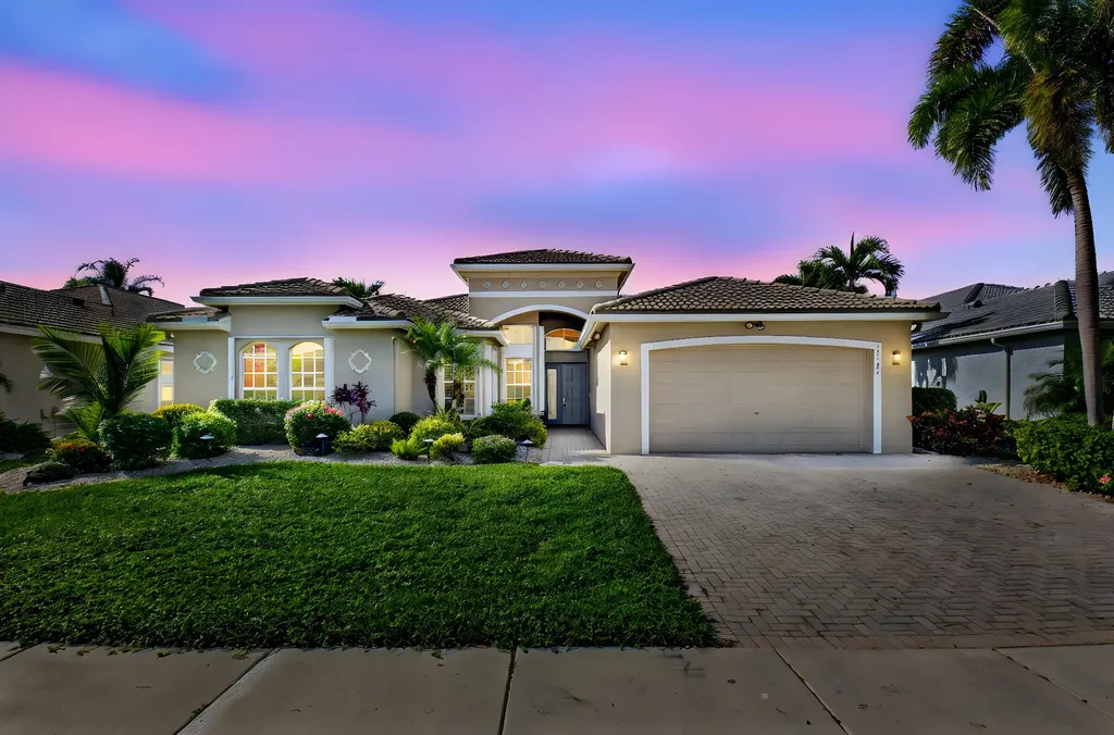 13197 Alhambra Lake Circle Delray Beach FL 33446
