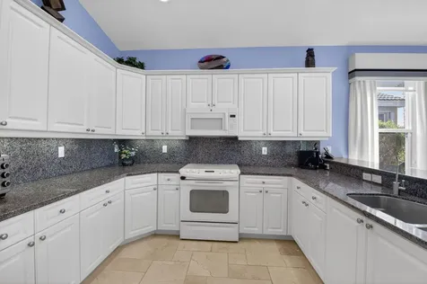 13197 Alhambra Lake Circle Delray Beach FL 33446