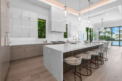 2085 Vitex Lane North Palm Beach FL 33408