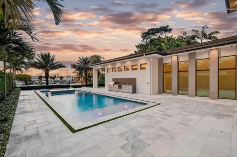 2085 Vitex Lane North Palm Beach FL 33408