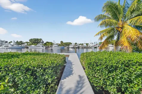 2085 Vitex Lane North Palm Beach FL 33408