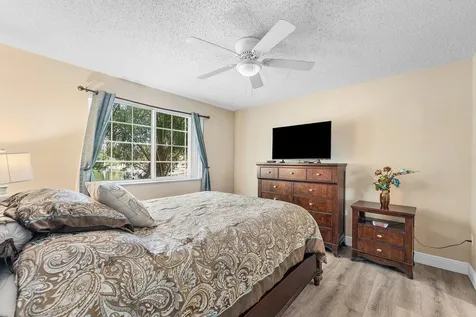 1000 Crestwood Court Royal Palm Beach FL 33411