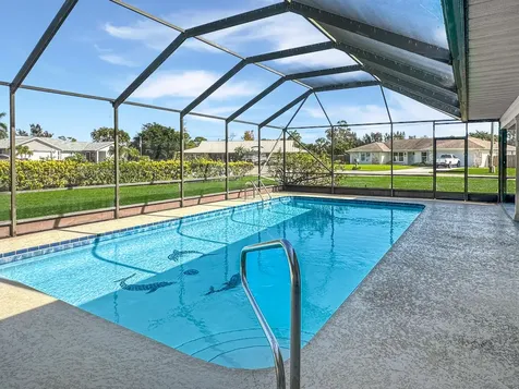 5506 Echo Pines Circle Fort Pierce FL 34951